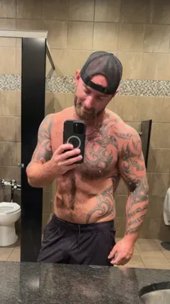 OnlyFans cuenta layinpipe101 header 2