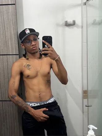 OnlyFans cuenta yandi_hot avatar 1