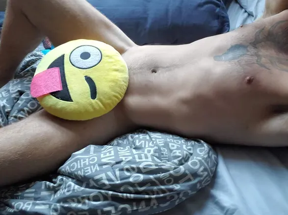 OnlyFans cuenta mishawolf header 2