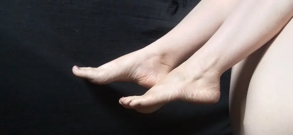 OnlyFans cuenta sexypetitefeet84 header 2