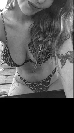 OnlyFans cuenta doveonlyone header 2