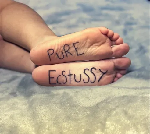 OnlyFans cuenta pureecstussy avatar 1