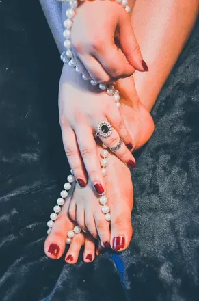 OnlyFans account  funfriskyfeet avatar 1