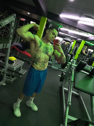 OnlyFans cuenta edd_toy header 2