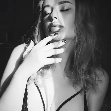 OnlyFans cuenta youranst avatar 1