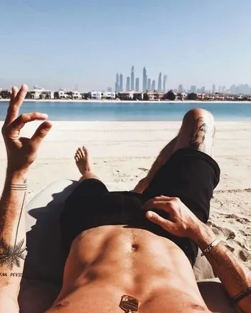 OnlyFans account  alexbamanezmarin header 2