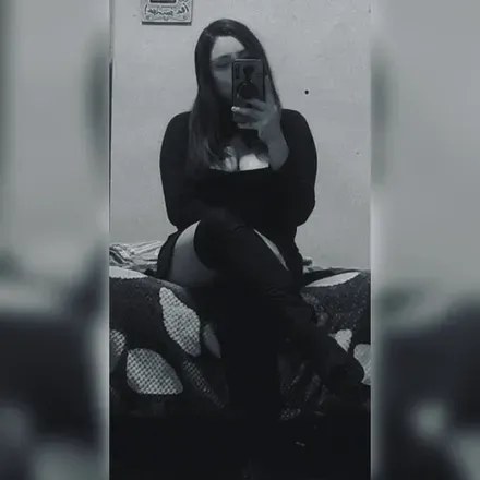 OnlyFans cuenta gia_april avatar 1