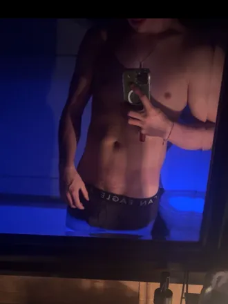 OnlyFans cuenta collegeboy2003 header 2