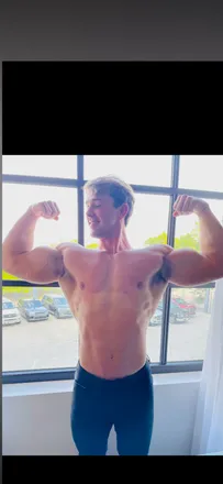 OnlyFans cuenta thatmusculardude header 2