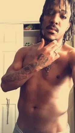 OnlyFans cuenta stretchthatpussyout avatar 1