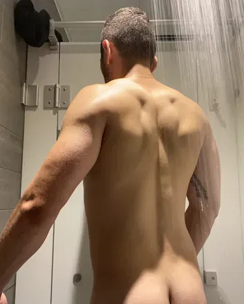 OnlyFans cuenta alexthegr8xxx header 2