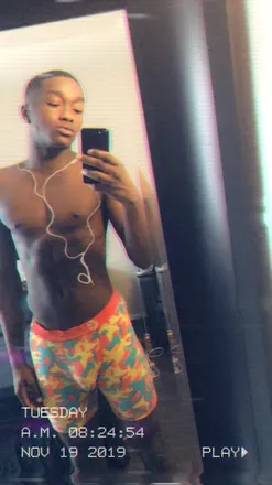 OnlyFans cuenta deshongucci header 2