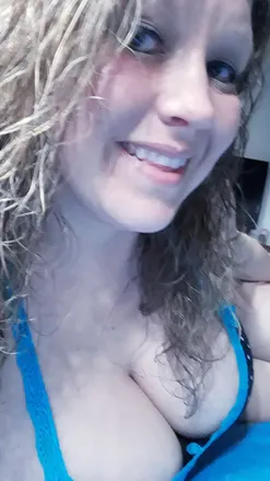 OnlyFans cuenta simplegirlfine header 2