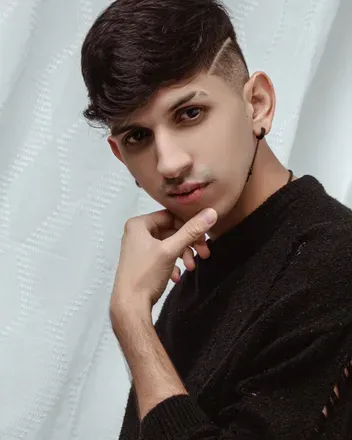 OnlyFans cuenta ghio9393 avatar 1