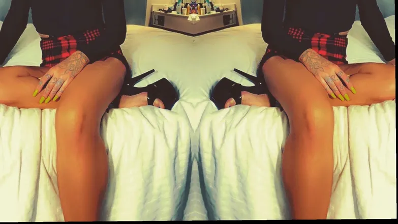 OnlyFans cuenta convicted_cutie header 2
