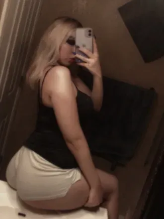 OnlyFans cuenta yxu.whxre avatar 1