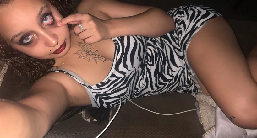 OnlyFans cuenta g0ththottie header 2