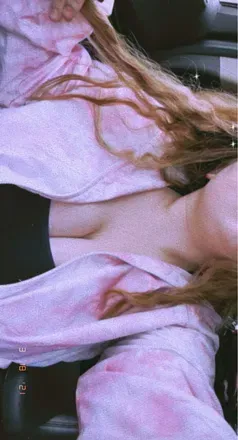OnlyFans cuenta mercedessnesbitt header 2