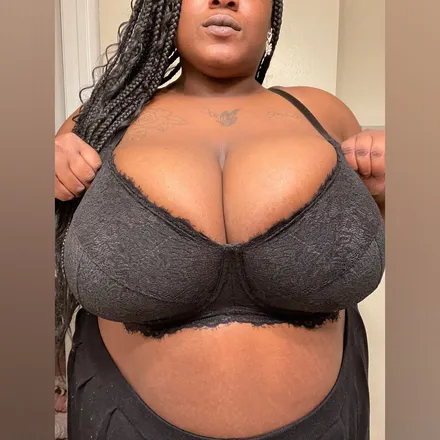 OnlyFans cuenta bigtitties0521 header 2