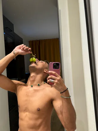 OnlyFans cuenta itsdanieleal header 2