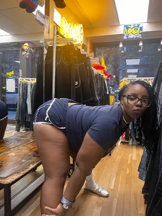 OnlyFans cuenta baddnewz header 2