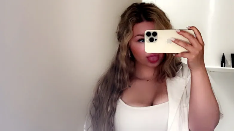 OnlyFans cuenta luluskyy header 2