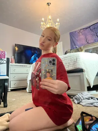 OnlyFans cuenta ch3rryb0mb113 avatar 1