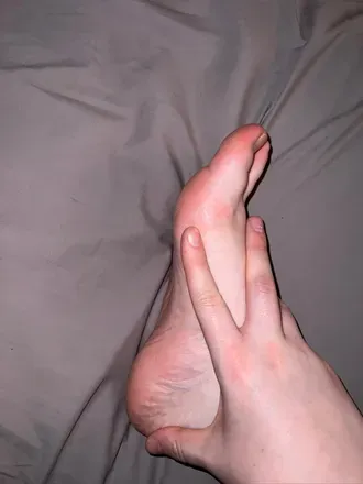 OnlyFans cuenta nakedtoe24 header 2