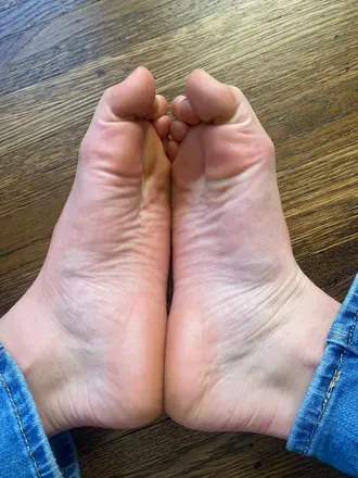 OnlyFans cuenta footsiesfeet11 header 2