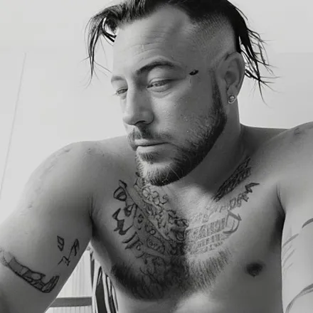 OnlyFans account  till_valhalla2021 header 2