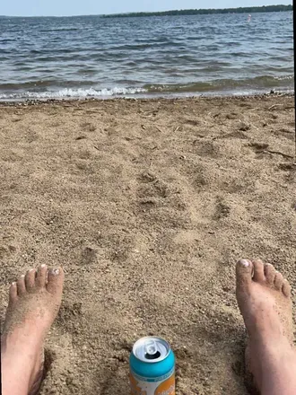 OnlyFans account  lightbulbtoesinthesand avatar 1