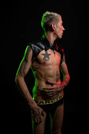OnlyFans account  leo_xl_golden avatar 1