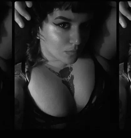 OnlyFans cuenta sixsexsux avatar 1
