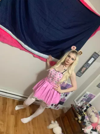 OnlyFans cuenta petiteandsweet69 header 2