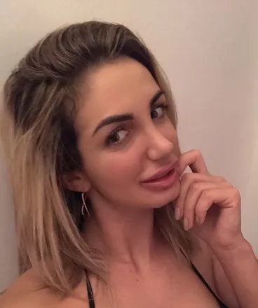OnlyFans cuenta maria.f.maria header 2