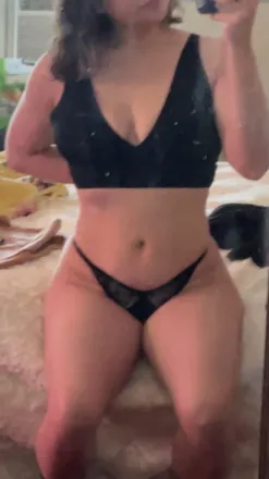 OnlyFans account  plantopia header 2