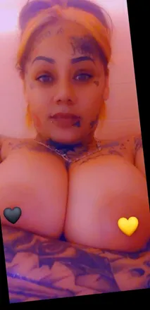 OnlyFans cuenta krystlekrystle header 2