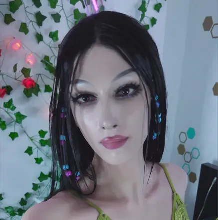 OnlyFans account  ninaneers avatar 1
