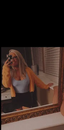 OnlyFans account  emotionallyunavailable69 header 2