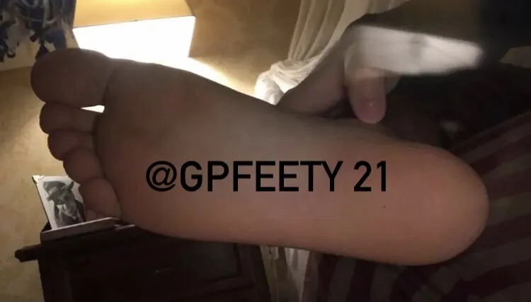 OnlyFans account  gpfeety21 header 2