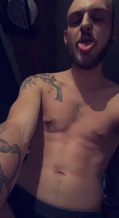 OnlyFans cuenta r3z.98 header 2