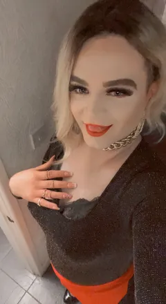OnlyFans cuenta chloesissy24 header 2