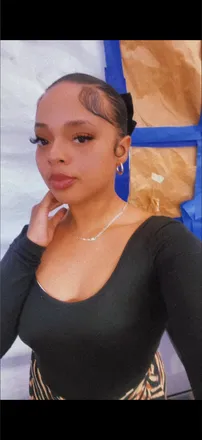 OnlyFans account  goldiecake avatar 1