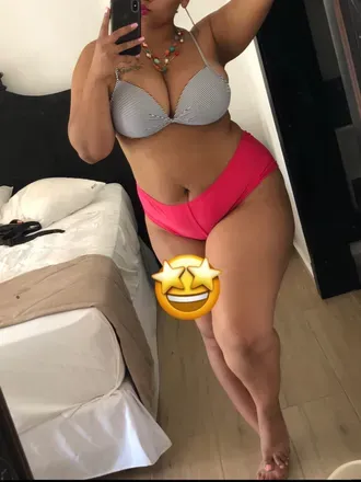 OnlyFans account  backshotbella header 2