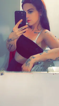 OnlyFans cuenta mollyrosee2487 header 2