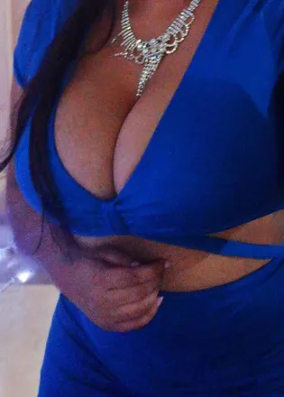 OnlyFans cuenta sexycurvy.off header 2