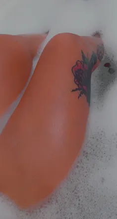 OnlyFans cuenta theredroomxxx header 2