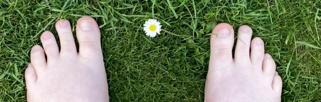 OnlyFans cuenta lilytootsiee header 2