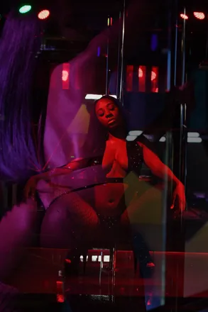 OnlyFans account  dripdropdonna header 2