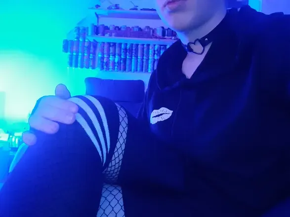 OnlyFans cuenta leonie1819 header 2